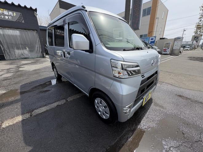 ハイゼットHIJET CARGO 4WD CRUSE TURBO sa3  寒冷地仕様　リアヒーター　本州仕入　TURBO スマアシ３　　ＶＳＣ　フルセグナビカメラ　バックカメラ　アイドリングSTOP フォグランプ　LEDヘット　ドラレコ　同色塗装　etc 4WD 660 5Dr