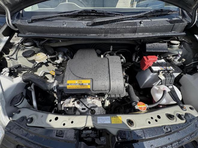 パッソPASSO 4WD X ユルリ走行少ない1000㏄パッソ入庫　スマートキー　寒冷地仕様　地デジナビ　バイザーエンジンスターター　記録簿1枚あり　スタットレス付 4WD 1000 ５Dr