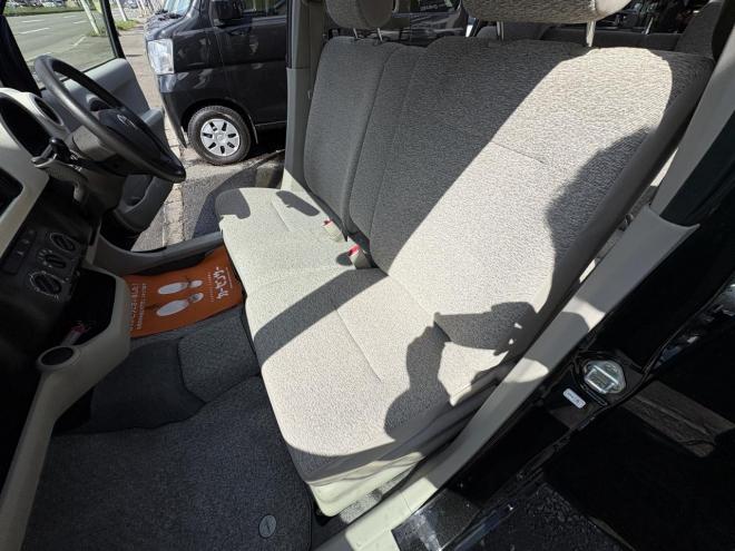 パッソPASSO 4WD X ユルリ走行少ない1000㏄パッソ入庫　スマートキー　寒冷地仕様　地デジナビ　バイザーエンジンスターター　記録簿1枚あり　スタットレス付 4WD 1000 ５Dr