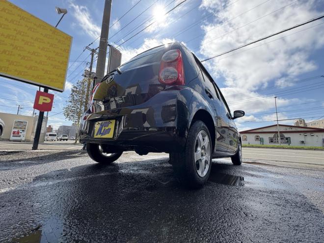 パッソPASSO 4WD X ユルリ走行少ない1000㏄パッソ入庫　スマートキー　寒冷地仕様　地デジナビ　バイザーエンジンスターター　記録簿1枚あり　スタットレス付 4WD 1000 ５Dr