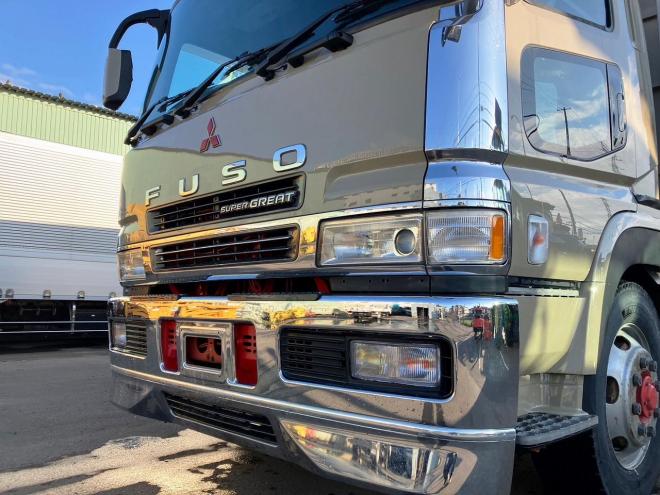 スーパーグレート中古　3軸低床大型ウィング　2デフ　大型トラック