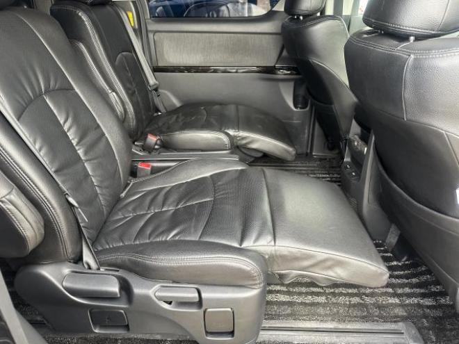 アルファードハイブリッド2.4SR  7名 4WD 2400 5Dr