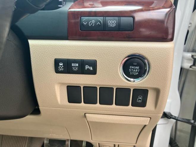 ヴェルファイア2.4X 4WD 2400 ５Dr