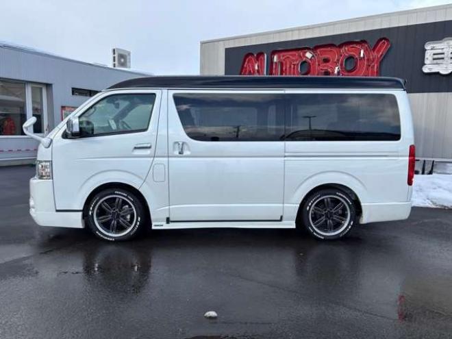 ハイエースバン2.7 スーパーGL ダークプライムII ワイド ミドルルーフ ロングボディ 4WD　新車6型　3ナンバー　8人乗り　寒冷地仕様 新車 2700
