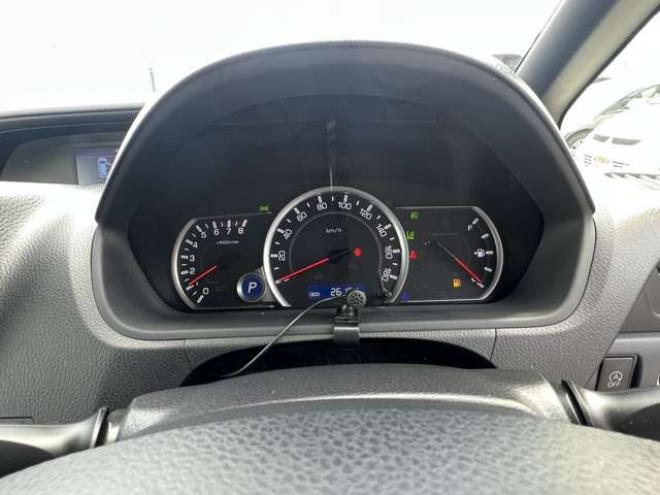 ヴォクシー2.0 ZS ウェルキャブ サイドリフトアップシート車 脱着タイプ 電動式 4WD　キー一体型エンジンスターター　ナビ 2000