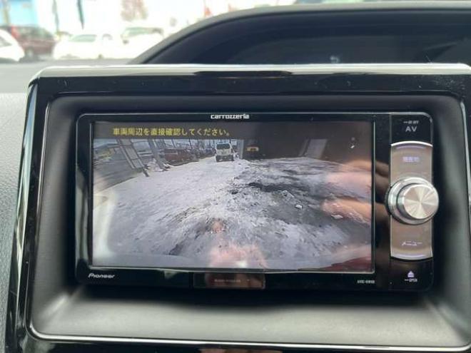 ヴォクシー2.0 ZS ウェルキャブ サイドリフトアップシート車 脱着タイプ 電動式 4WD　キー一体型エンジンスターター　ナビ 2000