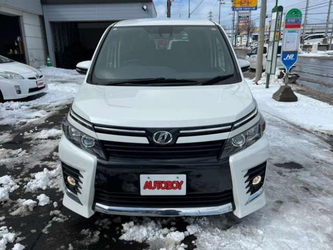 ヴォクシー2.0 ZS ウェルキャブ サイドリフトアップシート車 脱着タイプ 電動式 4WD　キー一体型エンジンスターター　ナビ 2000