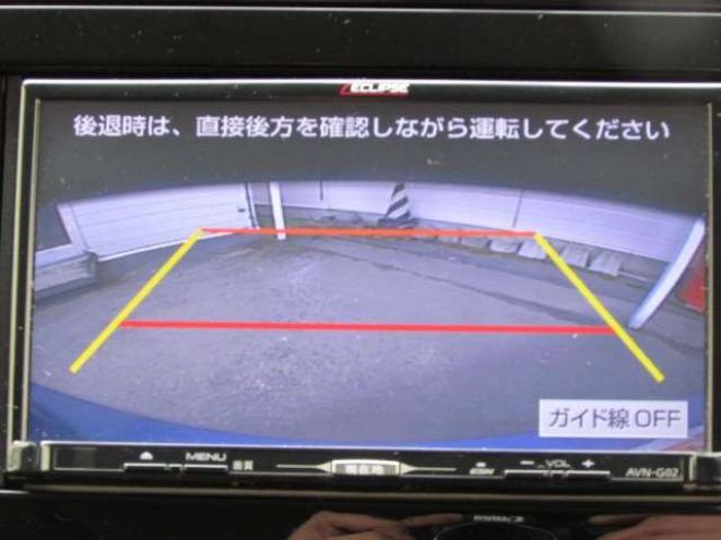 プリウス1.8 S E-Four 4WD　フルセグテレビ　エンジンスターター 1800