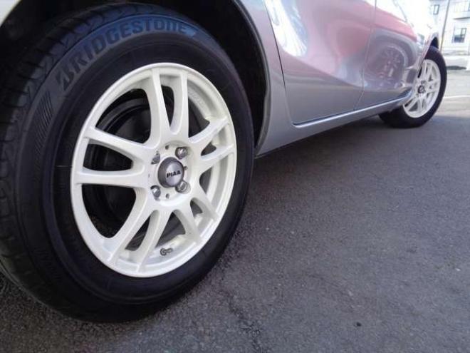 アクア1.5 G　純正ナビ　ワンセグ　シートヒーター 2WD 1500