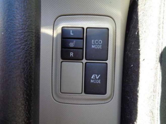 アクア1.5 G　純正ナビ　ワンセグ　シートヒーター 2WD 1500