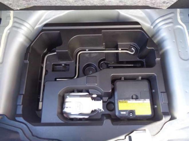アクア1.5 G　純正ナビ　ワンセグ　シートヒーター 2WD 1500