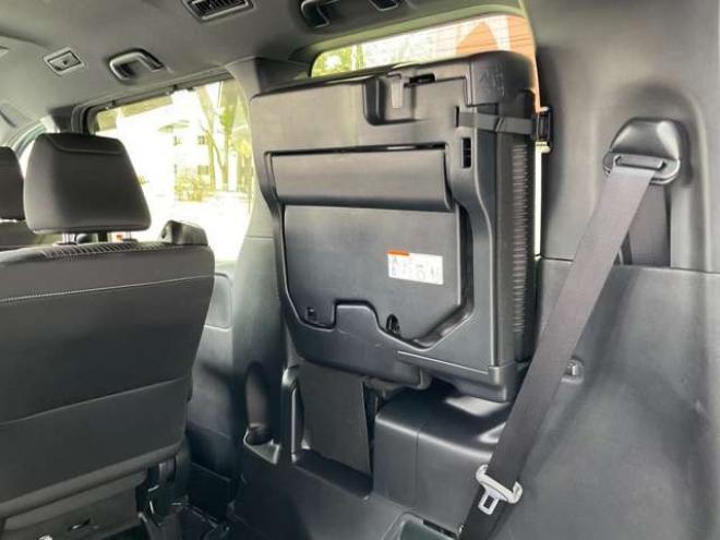 ヴォクシー2.0 ZS 煌 4WD　後期型　社外11インチナビTV　バックカメラ 2000