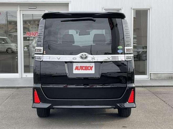 ヴォクシー2.0 ZS 煌 4WD　後期型　社外11インチナビTV　バックカメラ 2000