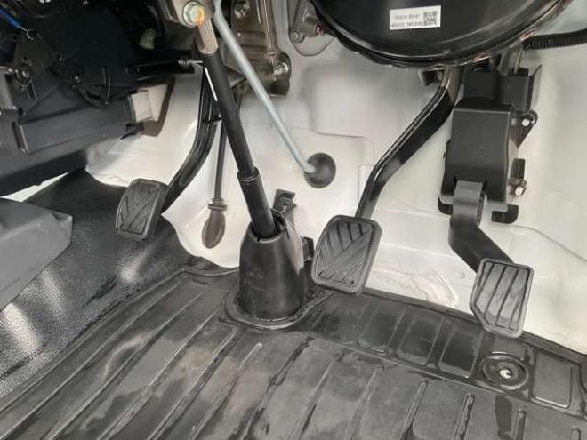 ミニキャブトラック G 4WD　キーレス パワーウィンドウ 荷台マット 660