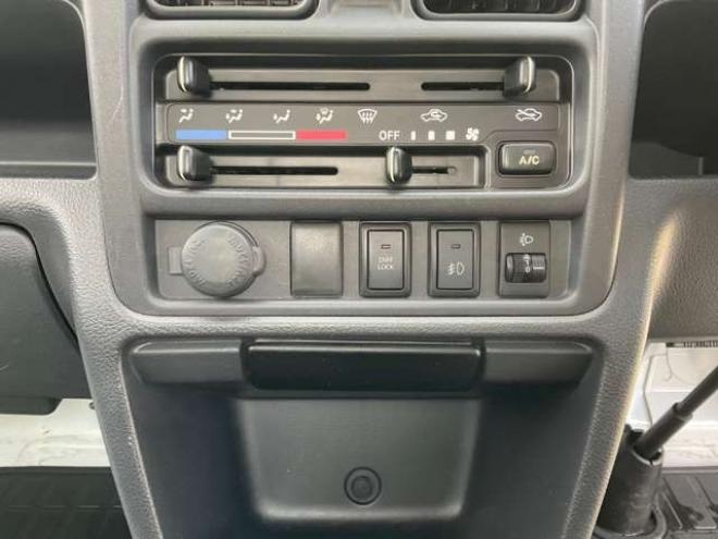ミニキャブトラック G 4WD　キーレス パワーウィンドウ 荷台マット 660