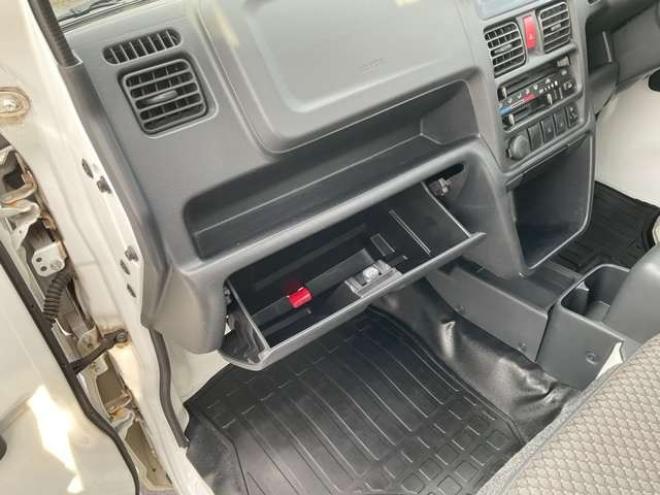 ミニキャブトラック G 4WD　キーレス パワーウィンドウ 荷台マット 660