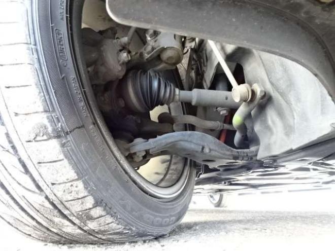 プリウス1.8 A E-Four 4WD　保証1年　サンルーフ　モデリスタエアロ 1800
