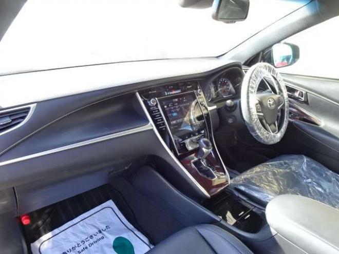 ハリアー2.0 プレミアム 4WD　本州車保証1年 半革 衝突軽減 JBLサウンド 2000