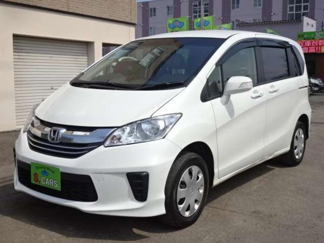 フリード1.5 G プレミアムエディション 4WD　本州車　保証1年 Wパワスラ　ナビ Bカメラ 1500
