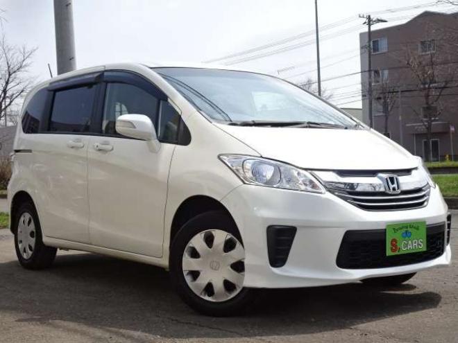 フリード1.5 G プレミアムエディション 4WD　本州車　保証1年 Wパワスラ　ナビ Bカメラ 1500