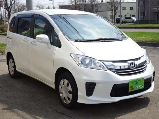 フリード1.5 G プレミアムエディション 4WD　本州車　保証1年 Wパワスラ　ナビ Bカメラ 1500