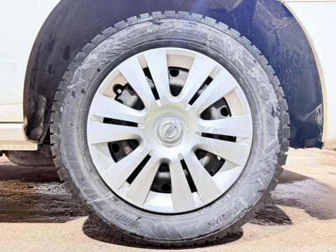 セレナ2.0 20X 4WD　下廻防錆TVナビBカメETCエンスタ 2000