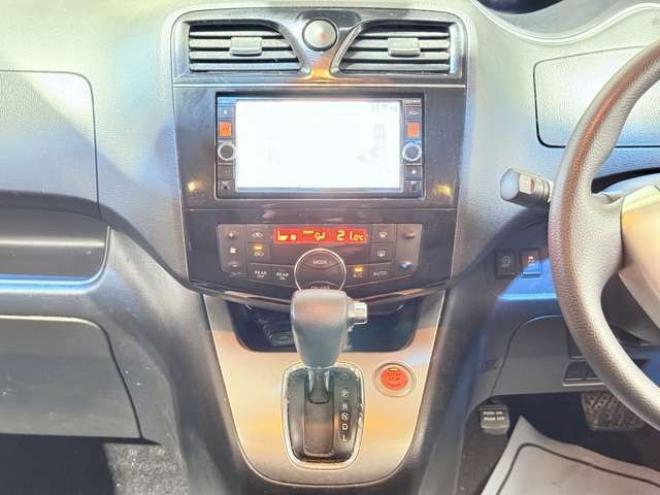 セレナ2.0 20X アドバンスドセーフティ パッケージ 4WD　下廻防錆TVナビBカメエンスタ 2000