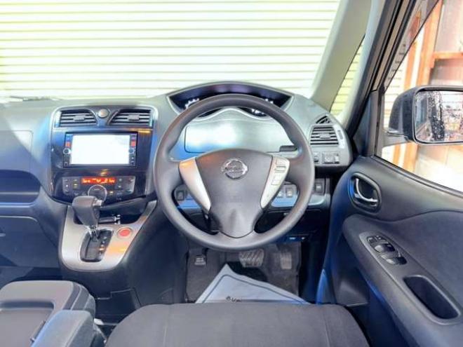 セレナ2.0 20X アドバンスドセーフティ パッケージ 4WD　下廻防錆TVナビBカメエンスタ 2000