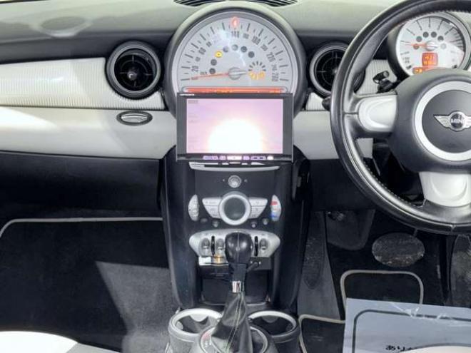 ミニ50 カムデン クーパー　下廻防錆TVナビ 正規輸入車 2WD 1600