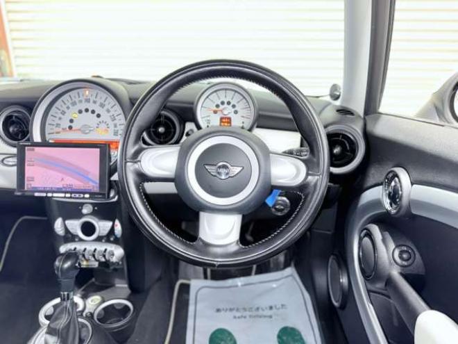 ミニ50 カムデン クーパー　下廻防錆TVナビ 正規輸入車 2WD 1600