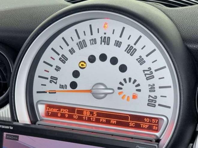 ミニ50 カムデン クーパー　下廻防錆TVナビ 正規輸入車 2WD 1600