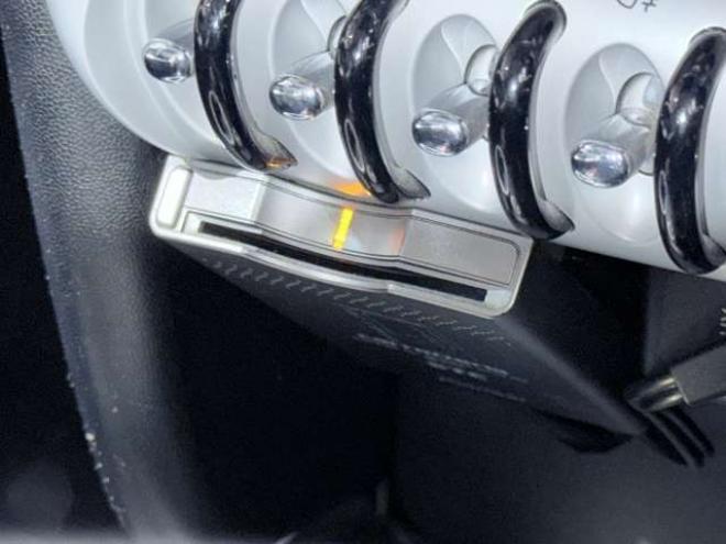 ミニ50 カムデン クーパー　下廻防錆TVナビ 正規輸入車 2WD 1600