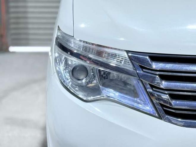 セレナ2.0 20X 4WD　下廻防錆TVナビBカメETCエンスタ 2000