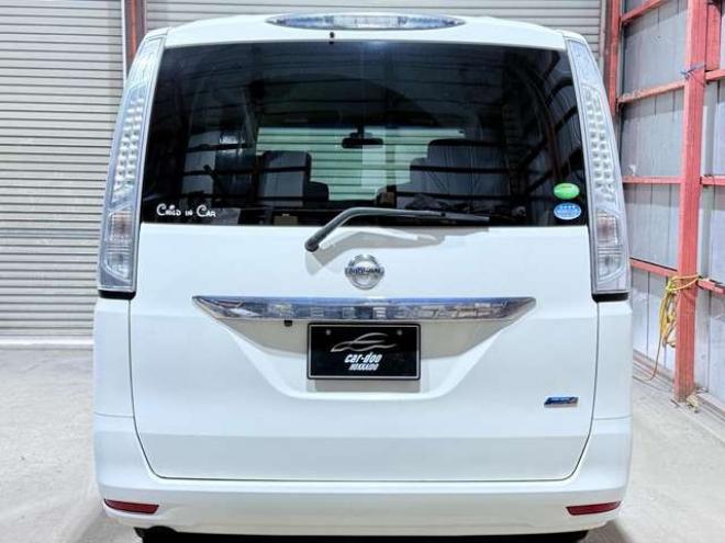 セレナ2.0 20X 4WD　下廻防錆TVナビBカメETCエンスタ 2000