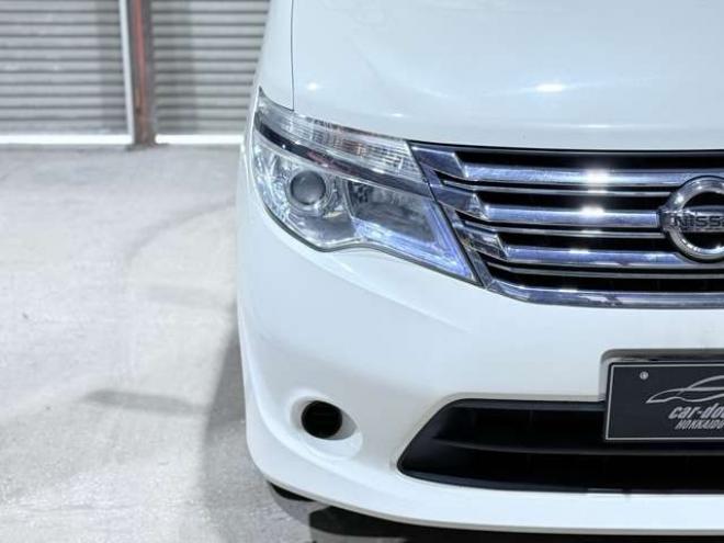 セレナ2.0 20X 4WD　下廻防錆TVナビBカメETCエンスタ 2000
