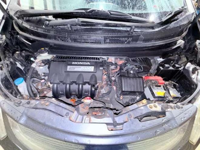 フリードハイブリッド1.5 ジャストセレクション　下廻防錆TVナビETC 2WD 1500