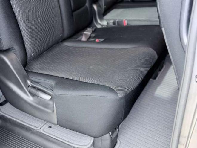 フリードハイブリッド1.5 ジャストセレクション　下廻防錆TVナビETC 2WD 1500