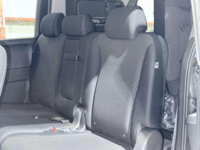 フリードハイブリッド1.5 ジャストセレクション　下廻防錆TVナビETC 2WD 1500