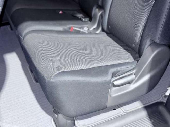 フリードハイブリッド1.5 ジャストセレクション　下廻防錆TVナビETC 2WD 1500