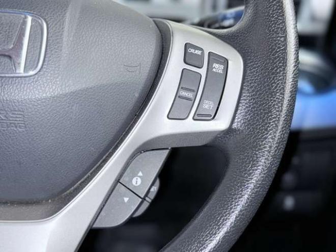フリードハイブリッド1.5 ジャストセレクション　下廻防錆TVナビETC 2WD 1500