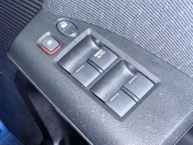 フリードハイブリッド1.5 ジャストセレクション　下廻防錆TVナビETC 2WD 1500