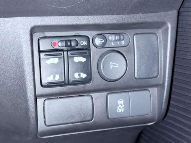 フリードハイブリッド1.5 ジャストセレクション　下廻防錆TVナビETC 2WD 1500