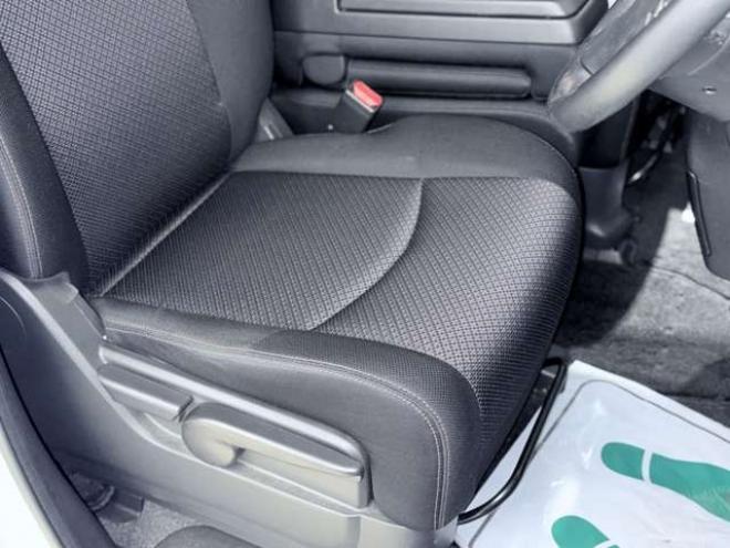 セレナ2.0 ハイウェイスター 4WD　下廻防錆TVナビETC 2000