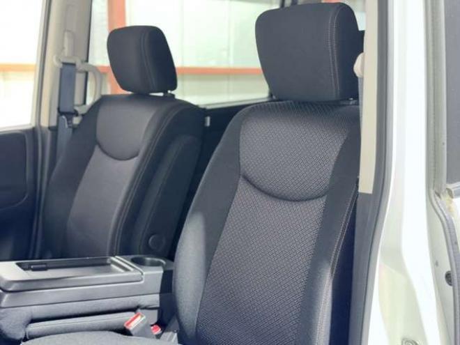 セレナ2.0 ハイウェイスター 4WD　下廻防錆TVナビETC 2000