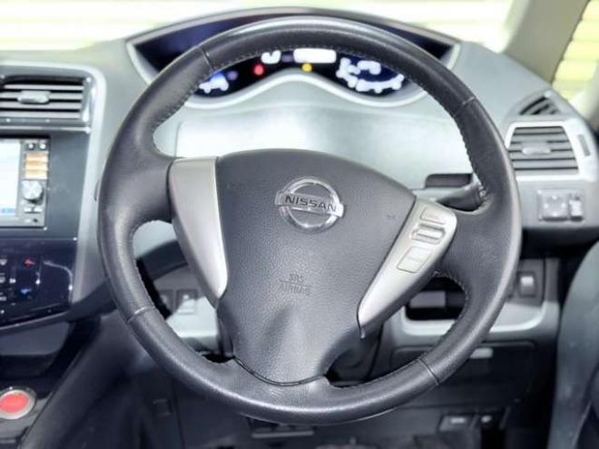 セレナ2.0 ハイウェイスター 4WD　下廻防錆TVナビETC 2000