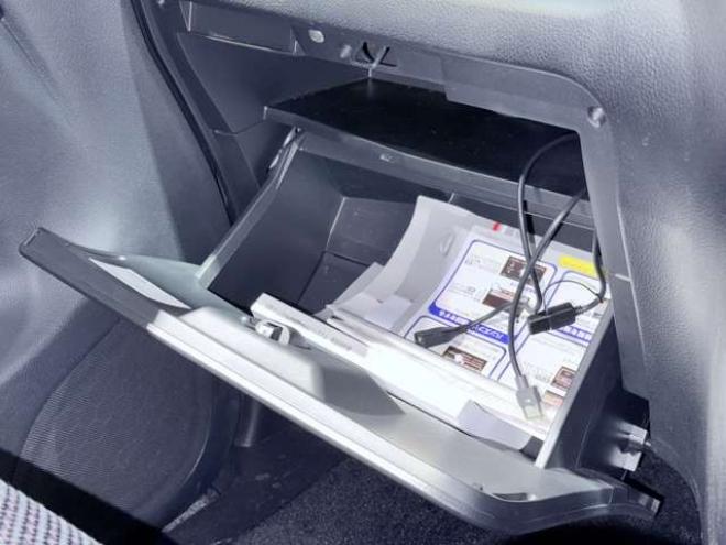 セレナ2.0 ハイウェイスター 4WD　下廻防錆TVナビETC 2000