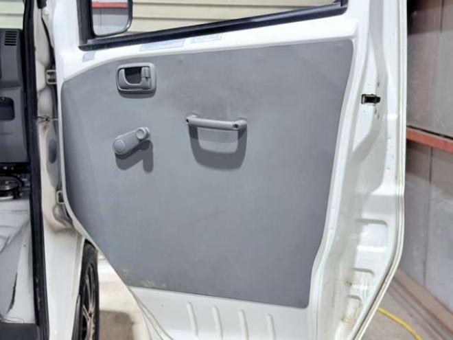 ミニキャブトラック Vタイプ 4WD　下廻防錆夏冬タイヤ 660
