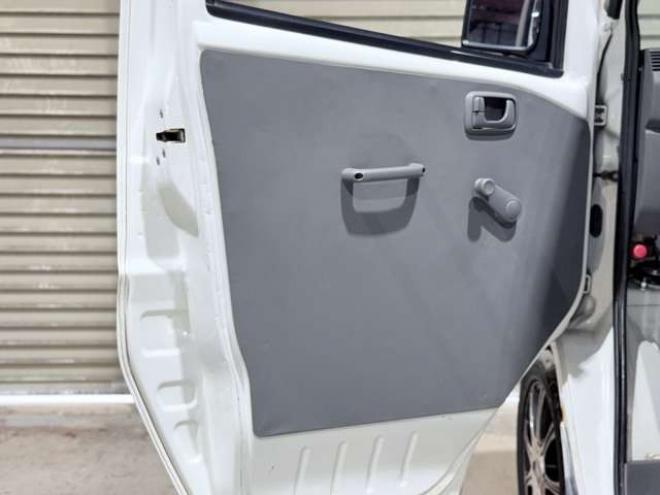 ミニキャブトラック Vタイプ 4WD　下廻防錆夏冬タイヤ 660