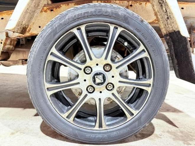 ミニキャブトラック Vタイプ 4WD　下廻防錆夏冬タイヤ 660