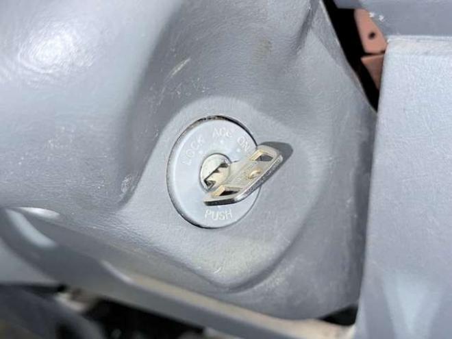 ミニキャブトラック Vタイプ 4WD　下廻防錆夏冬タイヤ 660